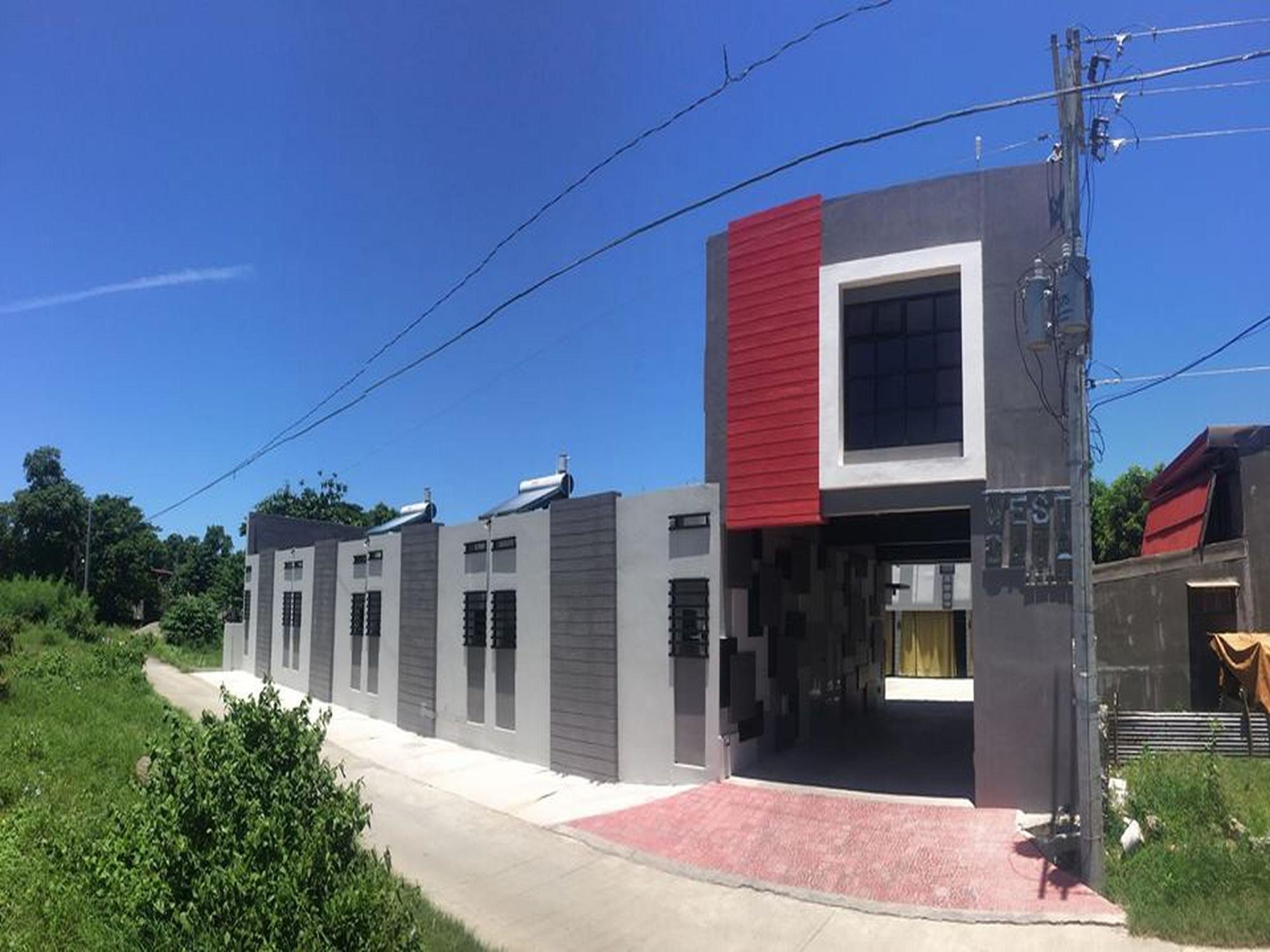 Westgate Hotel Laoag Exterior photo