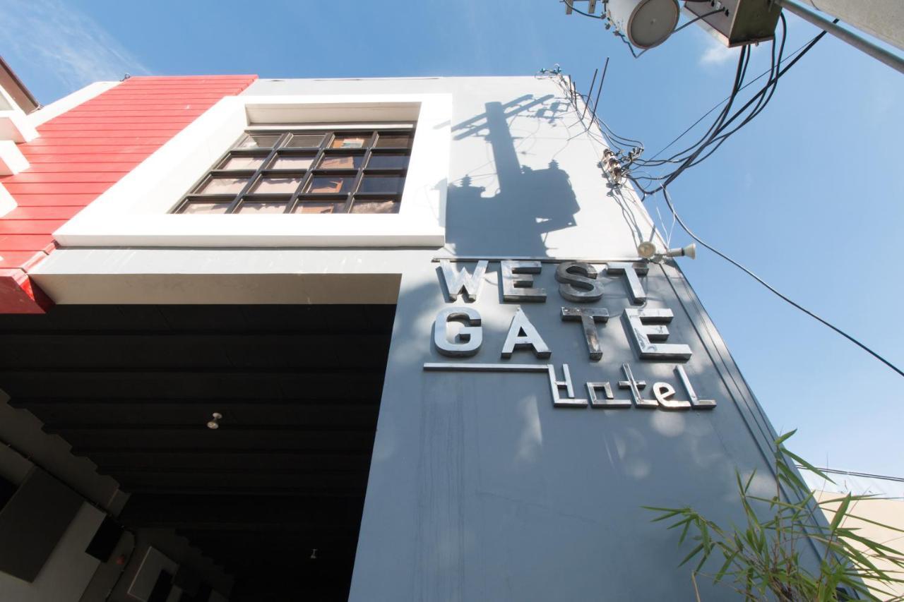 Westgate Hotel Laoag Exterior photo